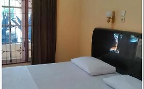 Hotel Maharani Syariah Mitra Reddoorz